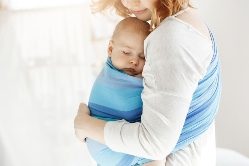 Slingar: um ato de amor entre mãe e bebê!
